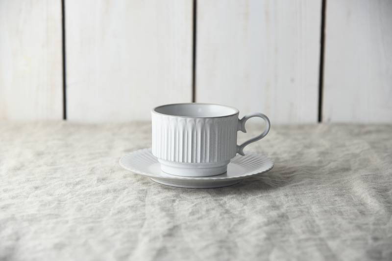 Chou chou Grace Coffee Cup (Rustic White/ Matte Black)