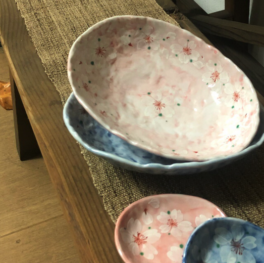 Sakura Yayoi Flower Serving Bowl (Pink/Blue)