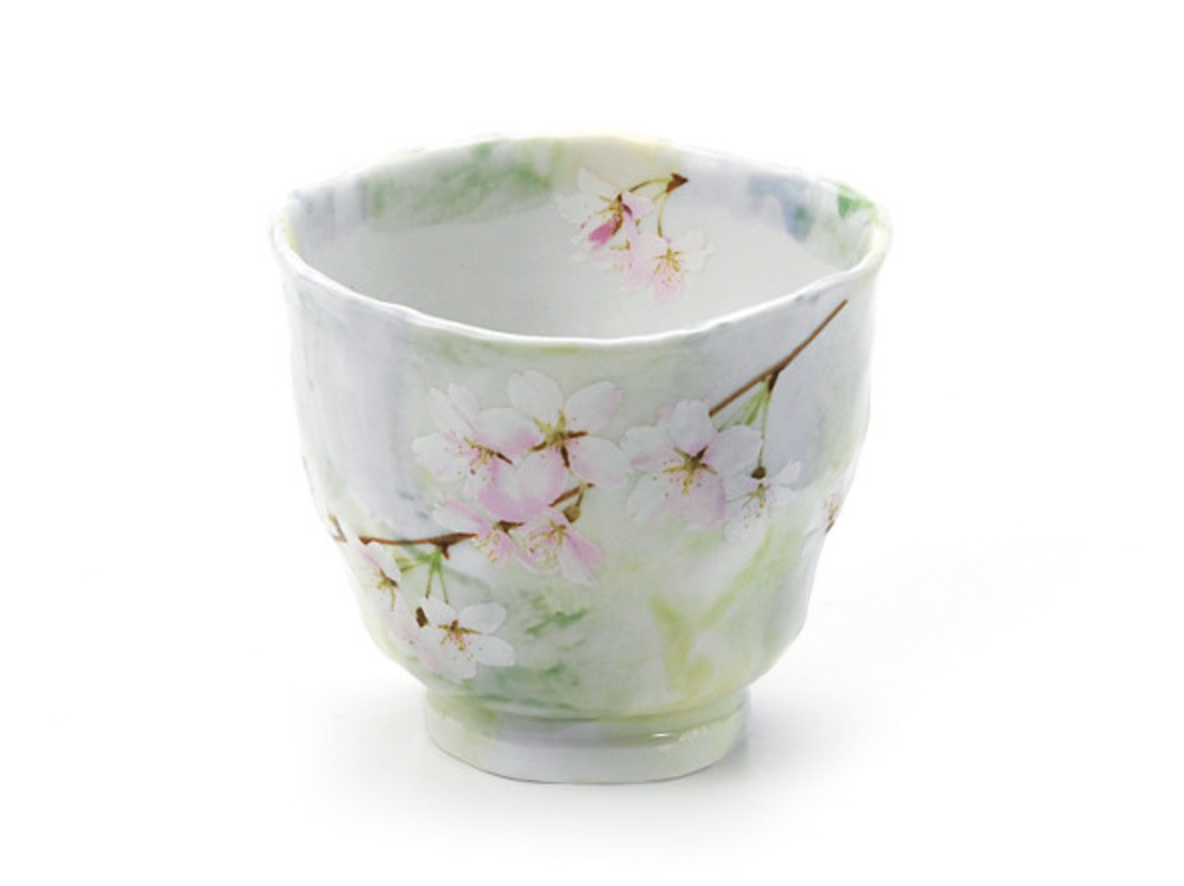 Hanagasumi Handcrafted Sakura Tea Cup