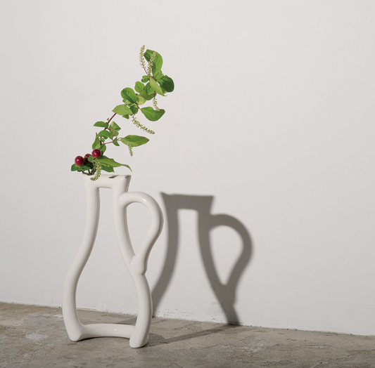 Still Green Vase by Tokuda Yuko