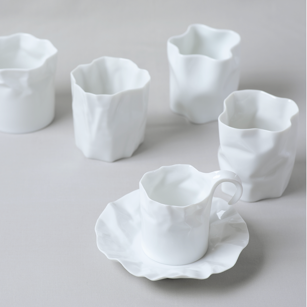 Crinkle Cup and Saucer by Komatsu Makoto小松誠